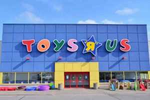 Toys R us - Failed businesses due to lack of innovation - Lessonsatstartup